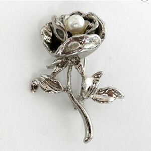 NWT Silver Rose Brooch